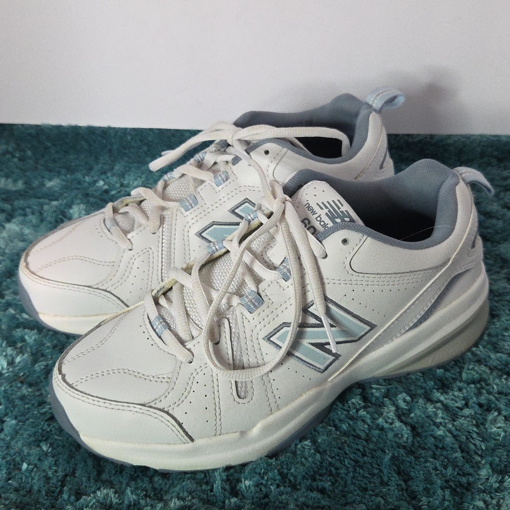New Balance 608 Womens Leather Sneakers Size 8